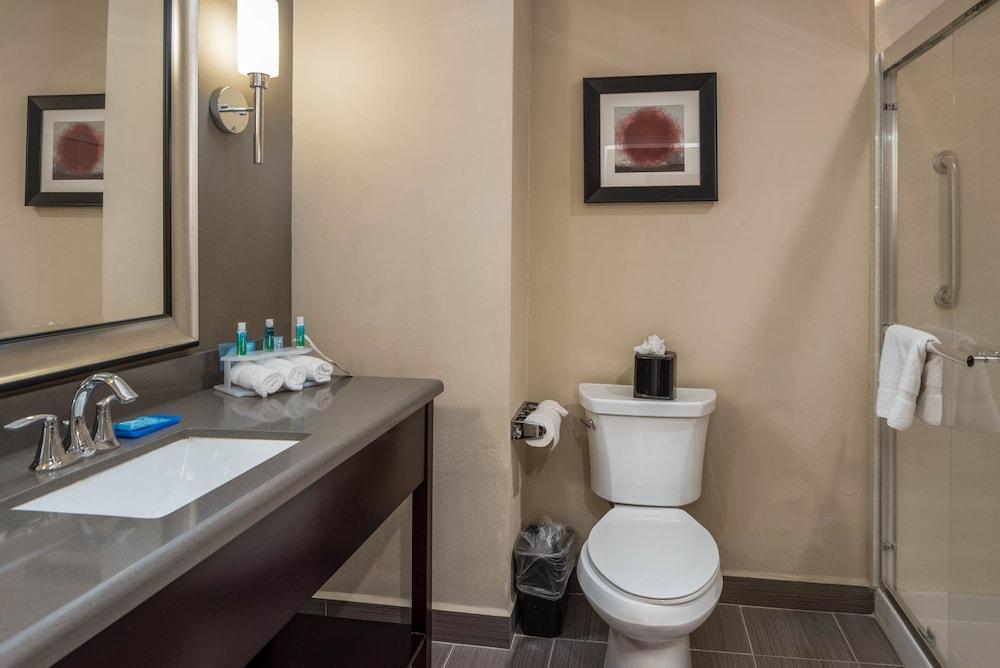 Holiday Inn Express & Suites Lantana By Ihg מראה חיצוני תמונה