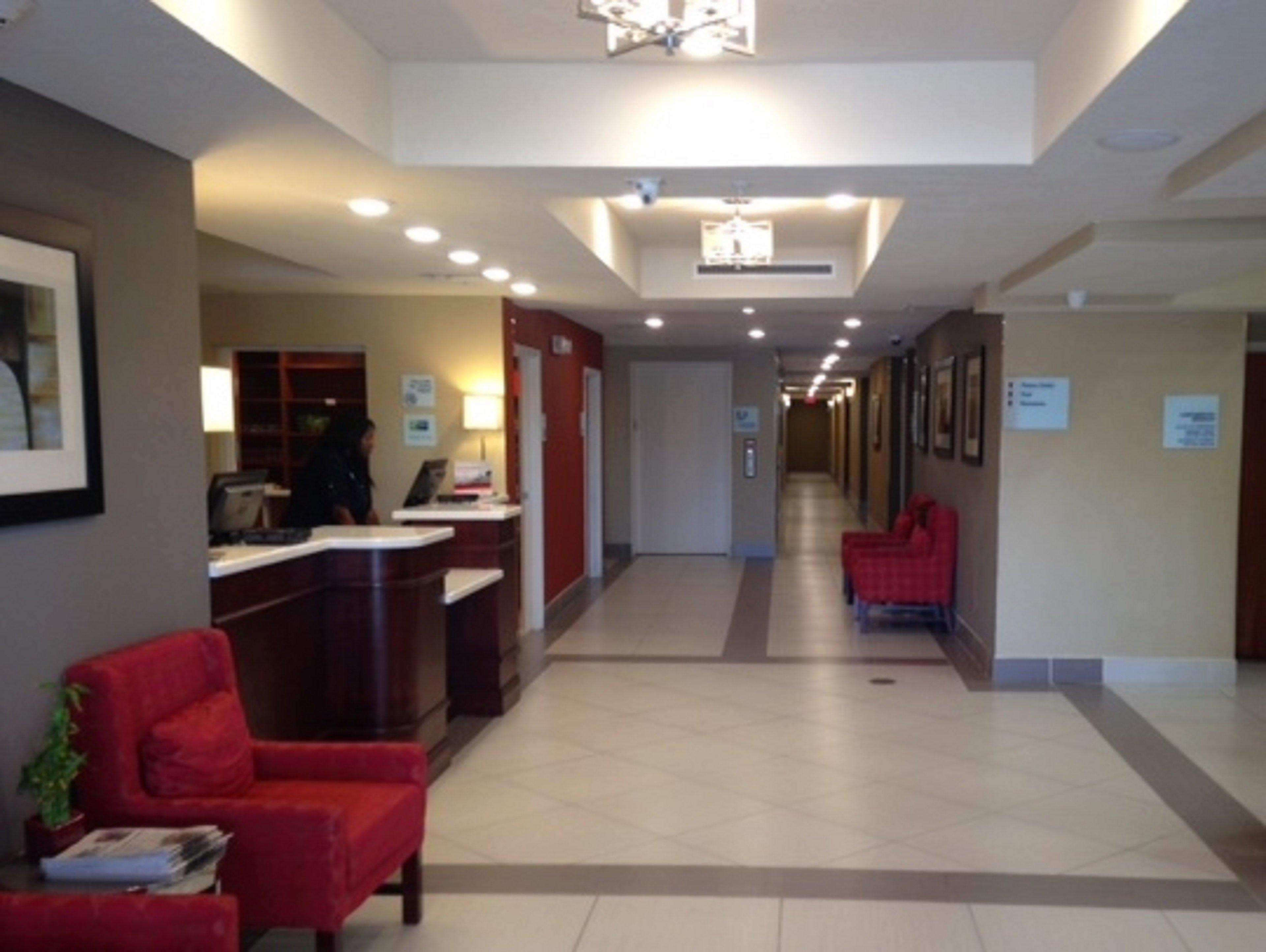 Holiday Inn Express & Suites Lantana By Ihg מראה חיצוני תמונה