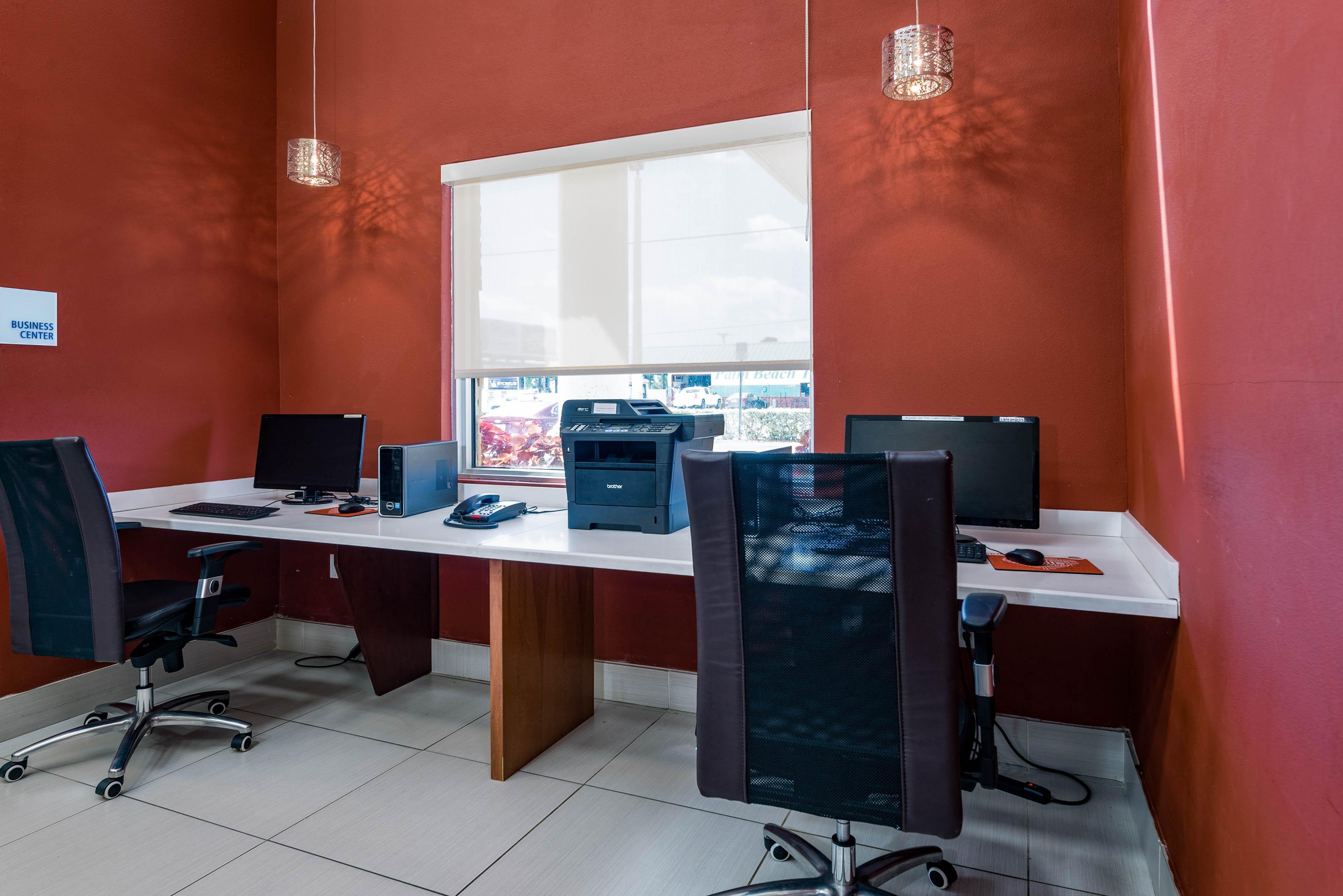 Holiday Inn Express & Suites Lantana By Ihg מראה חיצוני תמונה